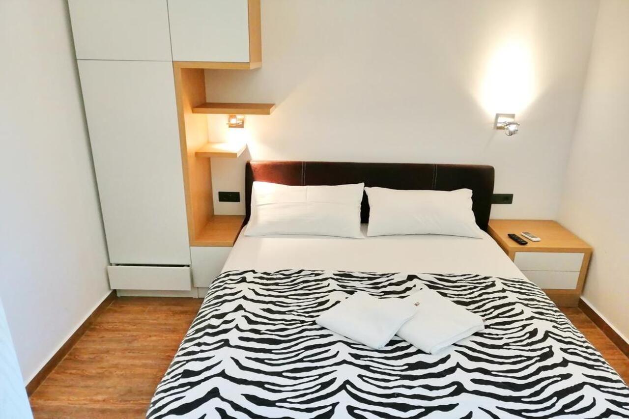 Sea Breeze Lux Apartments Budva Exterior foto