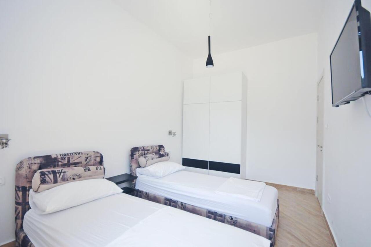 Sea Breeze Lux Apartments Budva Exterior foto