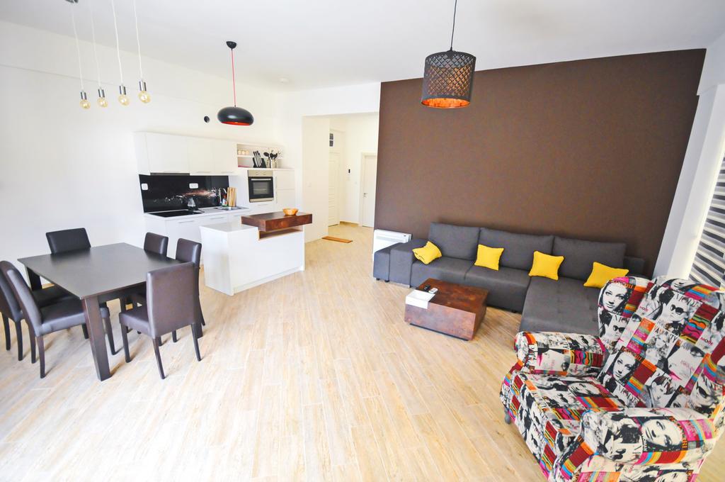 Sea Breeze Lux Apartments Budva Exterior foto