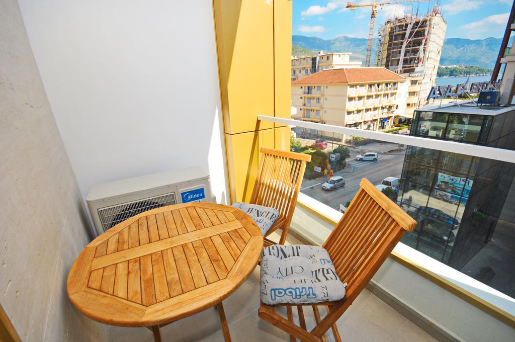 Sea Breeze Lux Apartments Budva Exterior foto
