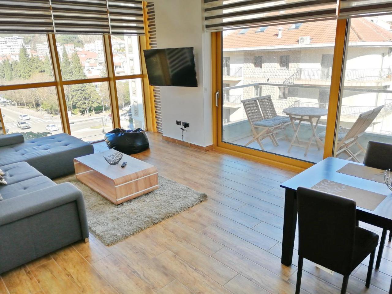 Sea Breeze Lux Apartments Budva Exterior foto