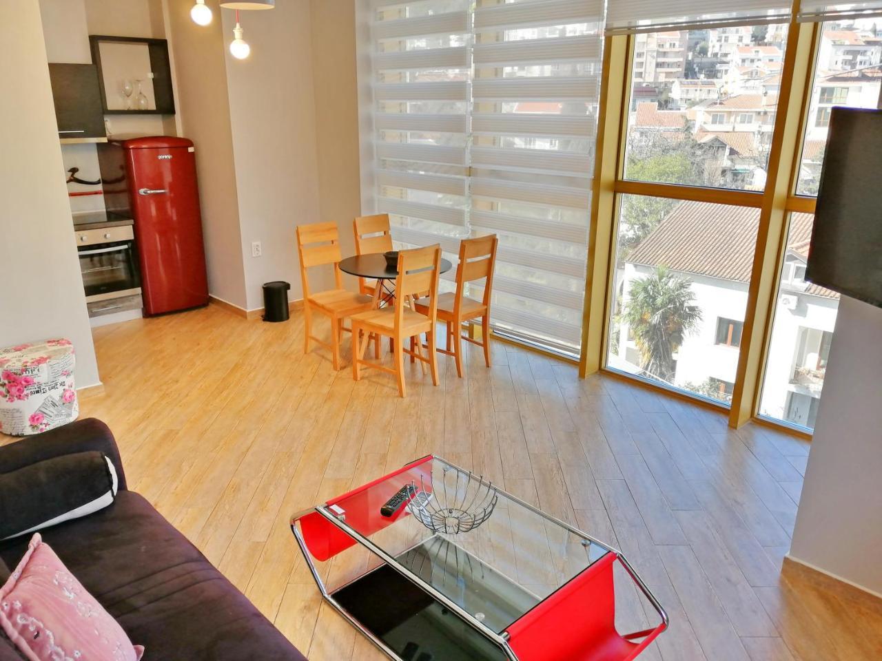 Sea Breeze Lux Apartments Budva Exterior foto