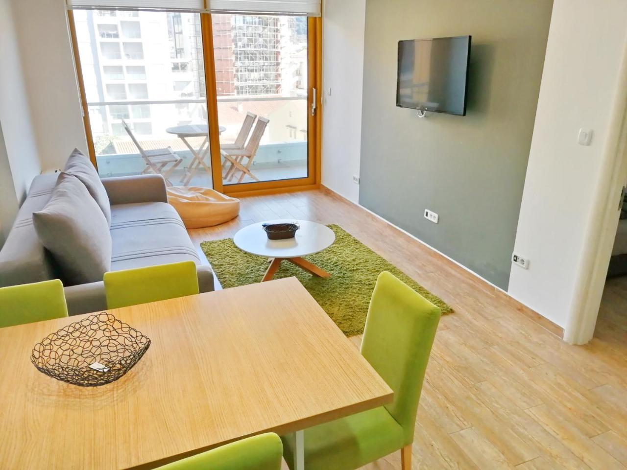 Sea Breeze Lux Apartments Budva Exterior foto